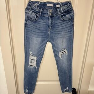 KanCan Distressed Kurvy Mid Rise Ankle Skinny Size 29
